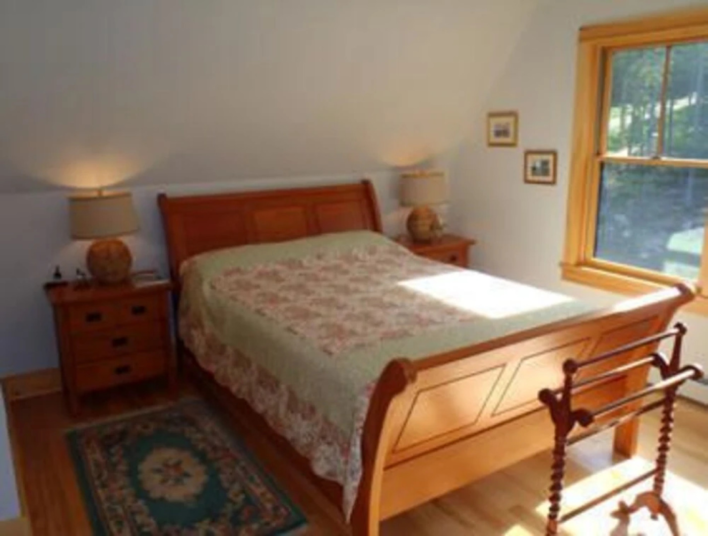 Cottage on the Shore - Four Bedroom Home