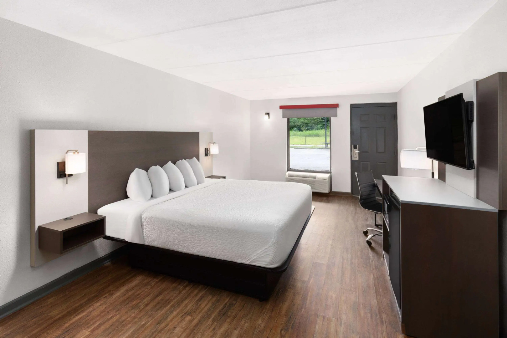 Ramada by Wyndham Bainbridge