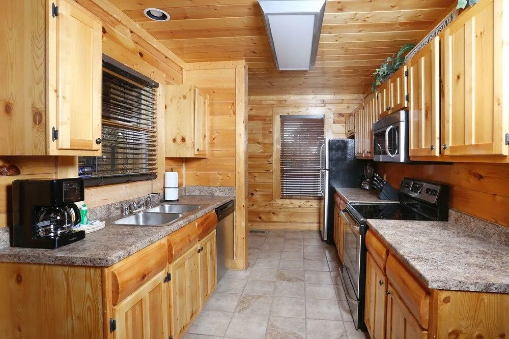 Mountain Dreams 2 Br cabin by RedAwning