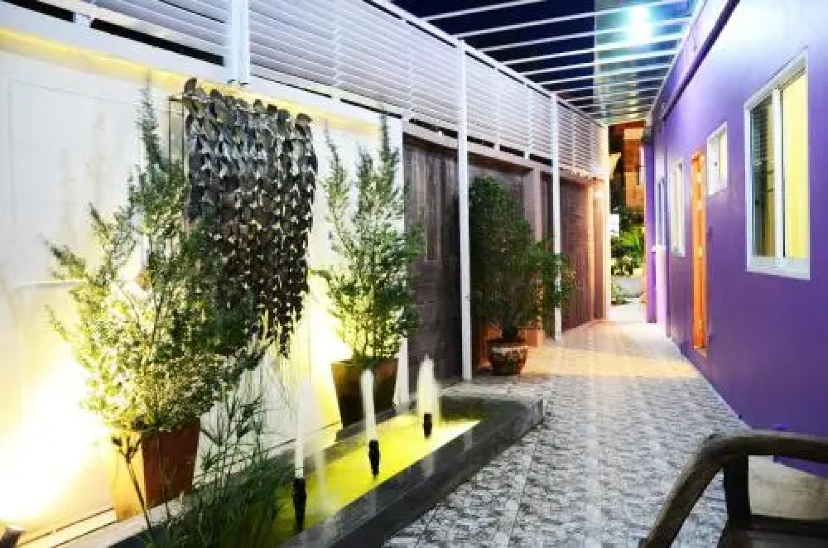 CheZleZkriZ : Simply Luxury Penthouse