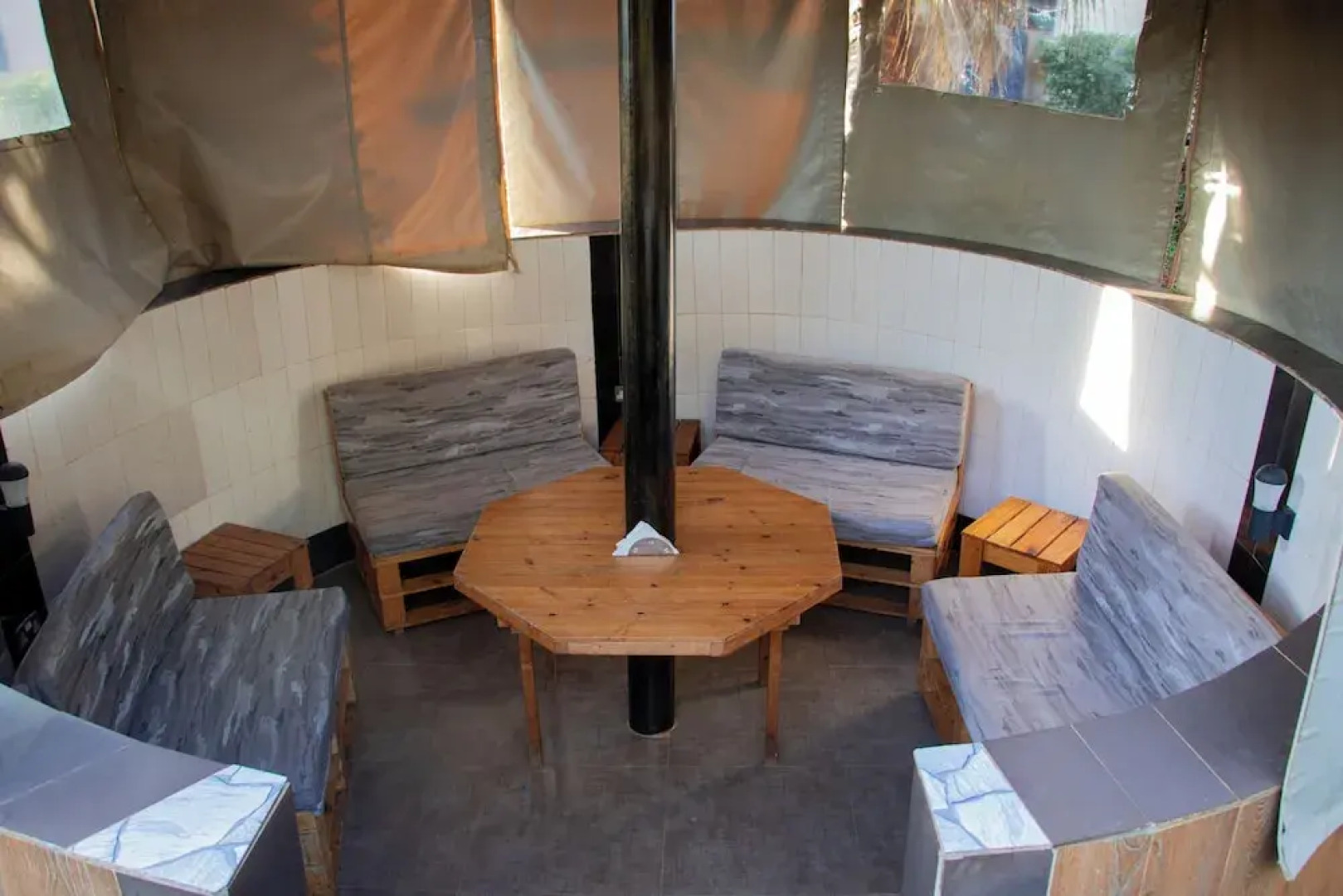 Distinctions Gardens Guest House