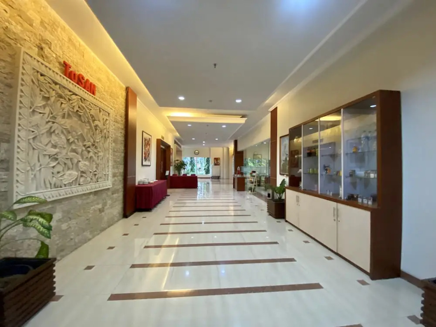 Hotel Tosan Solo Baru