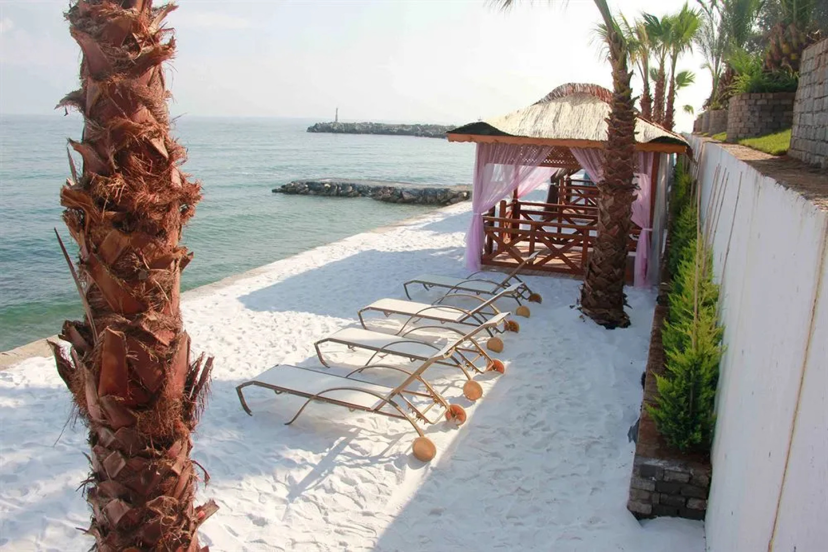 Sky Tower Deluxe Hotel