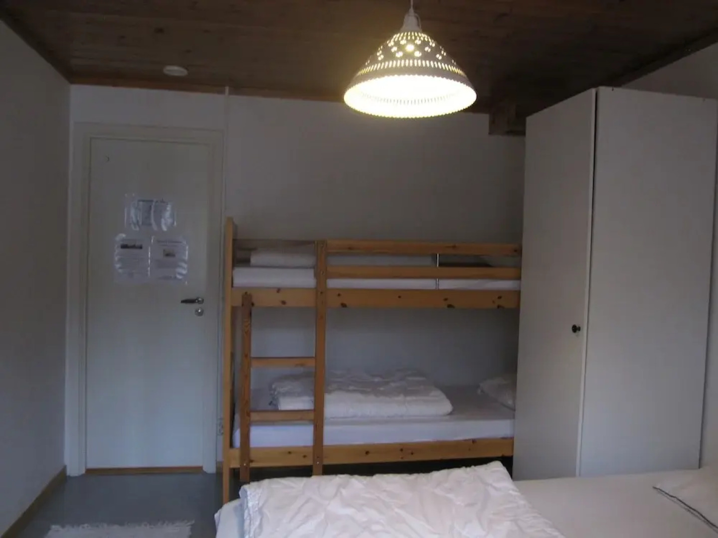 Kustnära Vandrarhem - Hostel