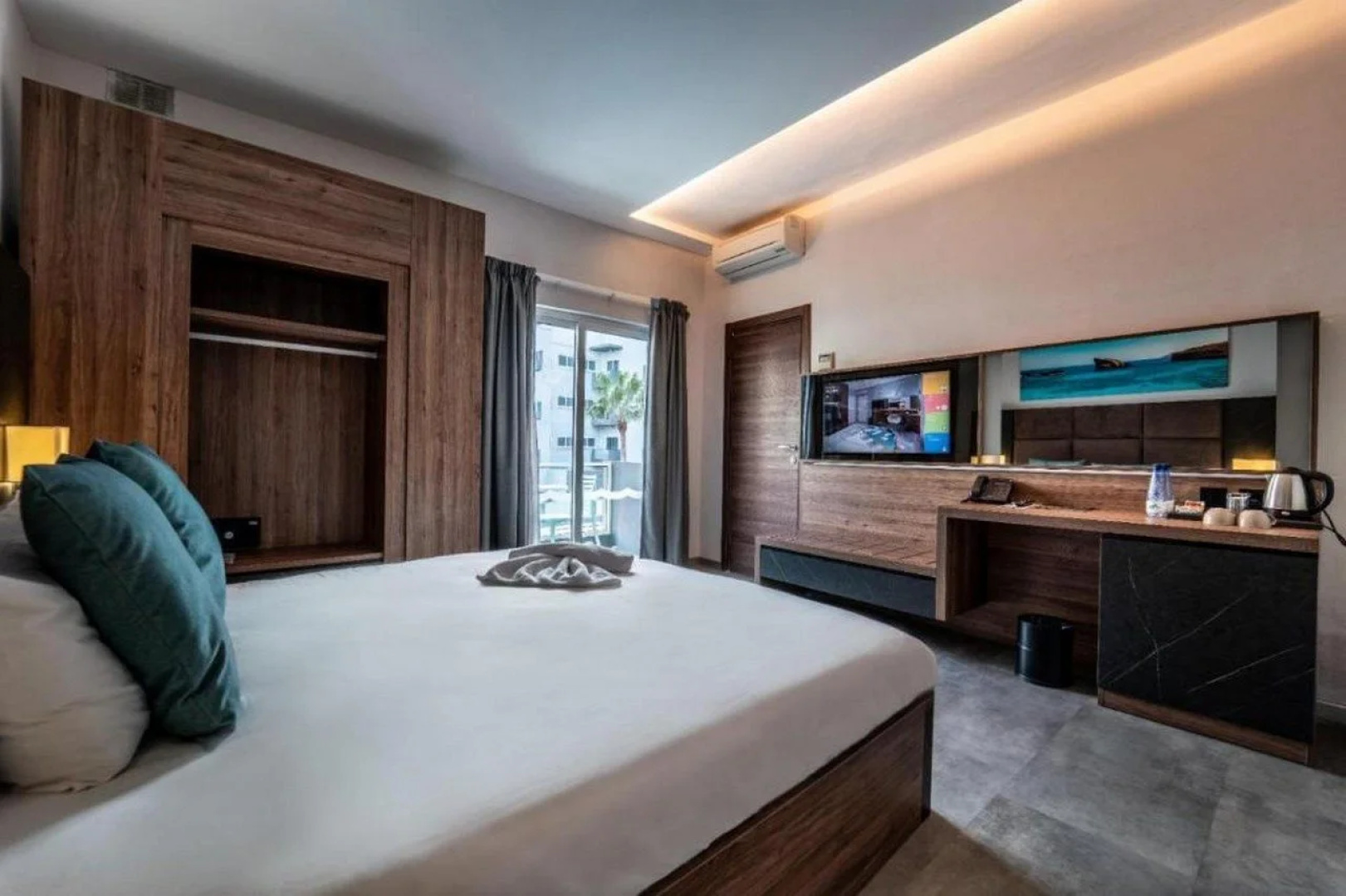 Bora Bora Ibiza Malta Resort - Music Hotel - Adults Only 18 plus