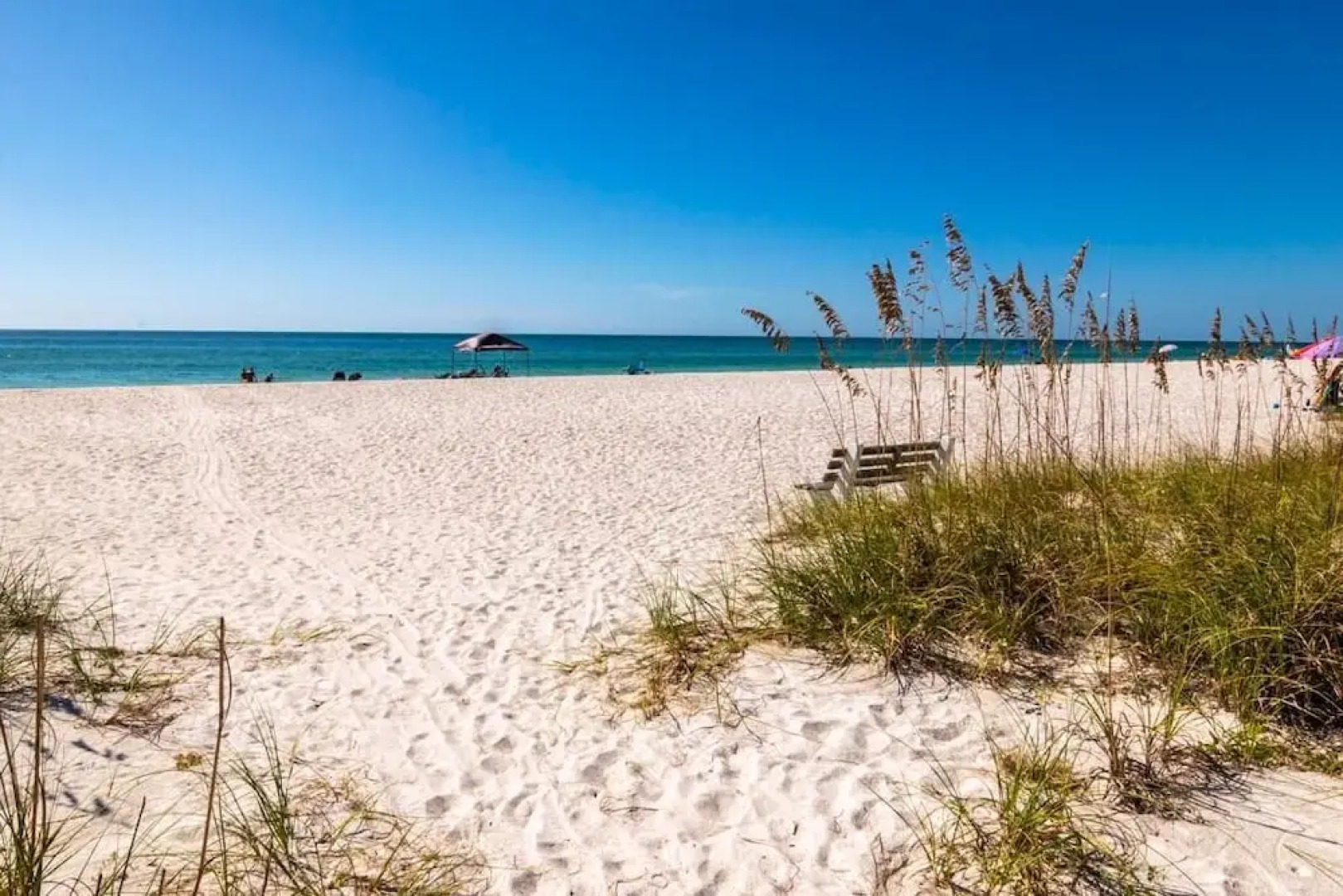 Jukes Beach House by RedAwning