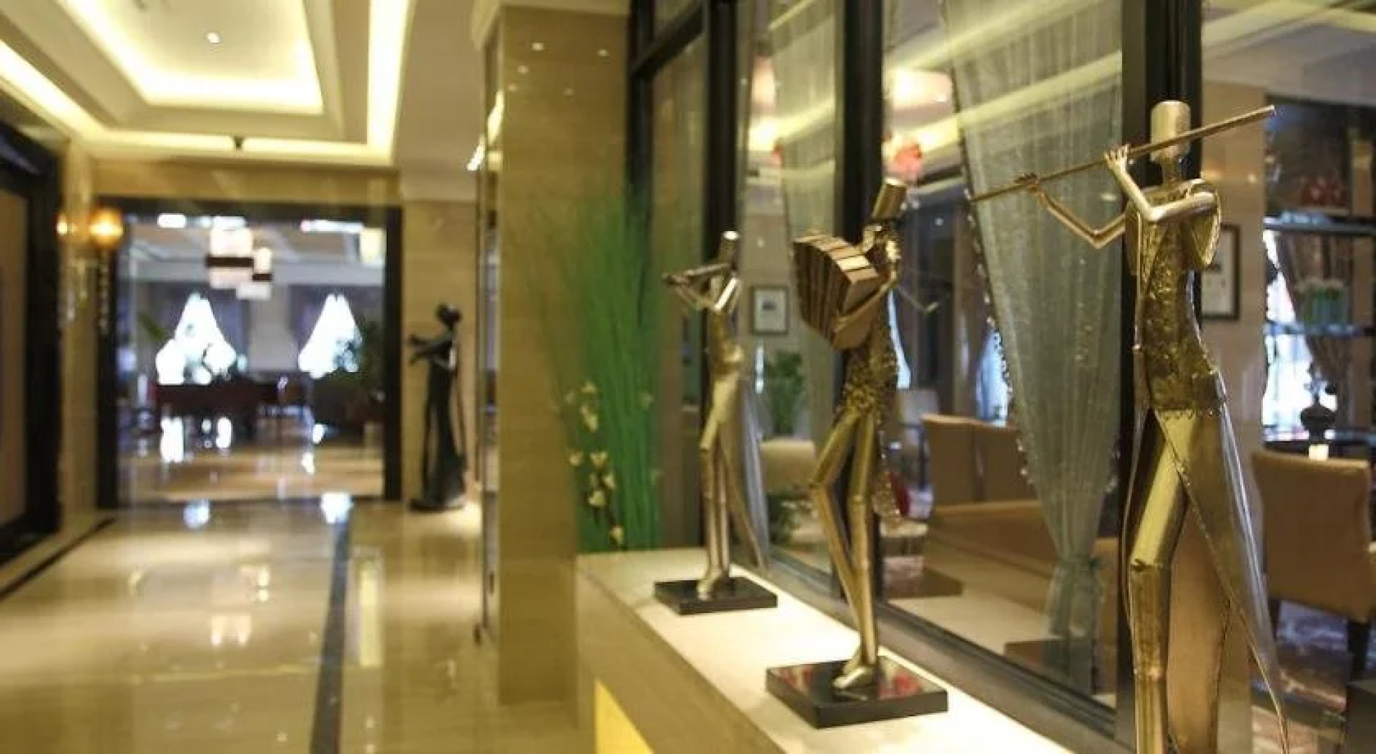 Chengde Ziyu International Holiday Hotel