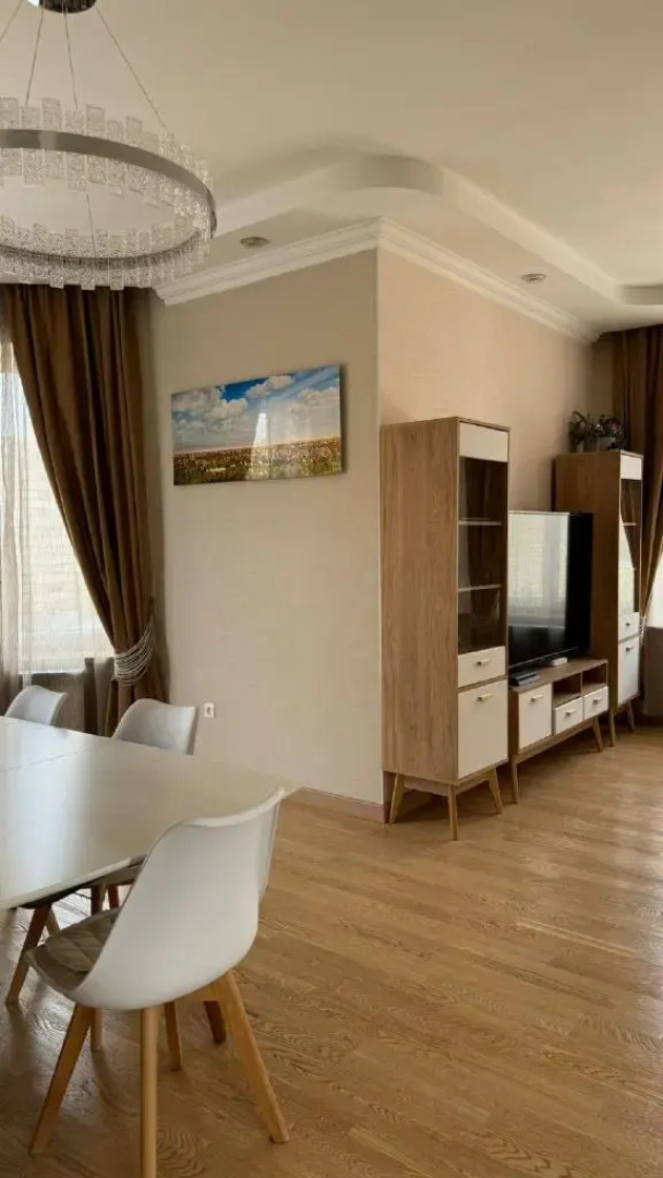 Дом в микрорайоне Универ-Сити 49