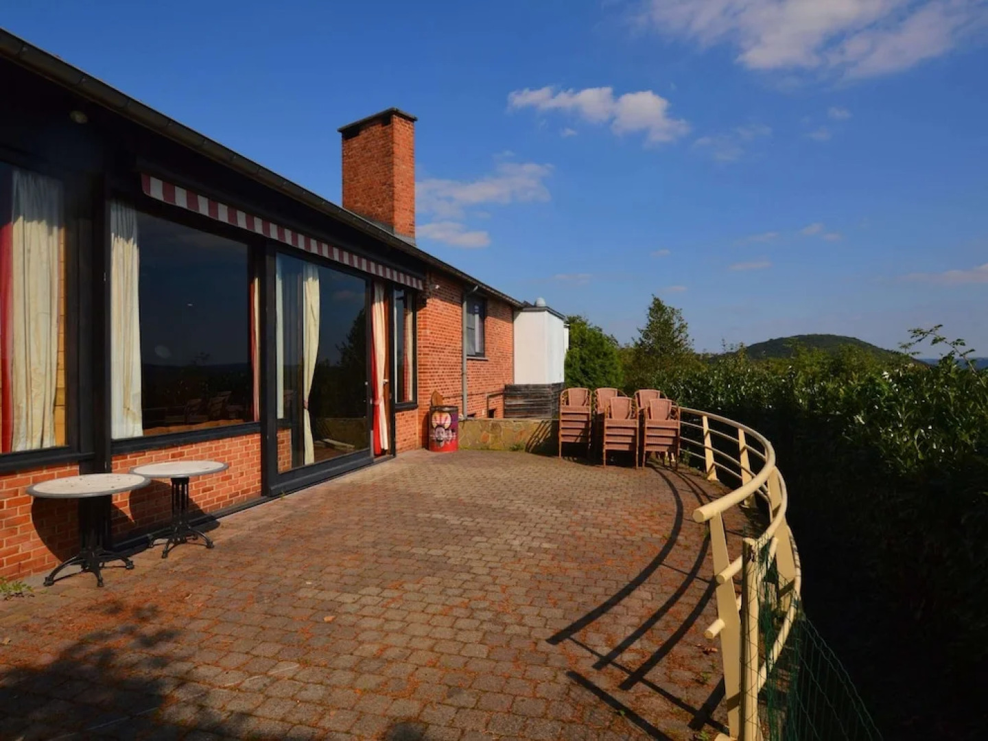 Superb House for Family Group with Swimming Pool, Sauna, Hot Tub, Billiards