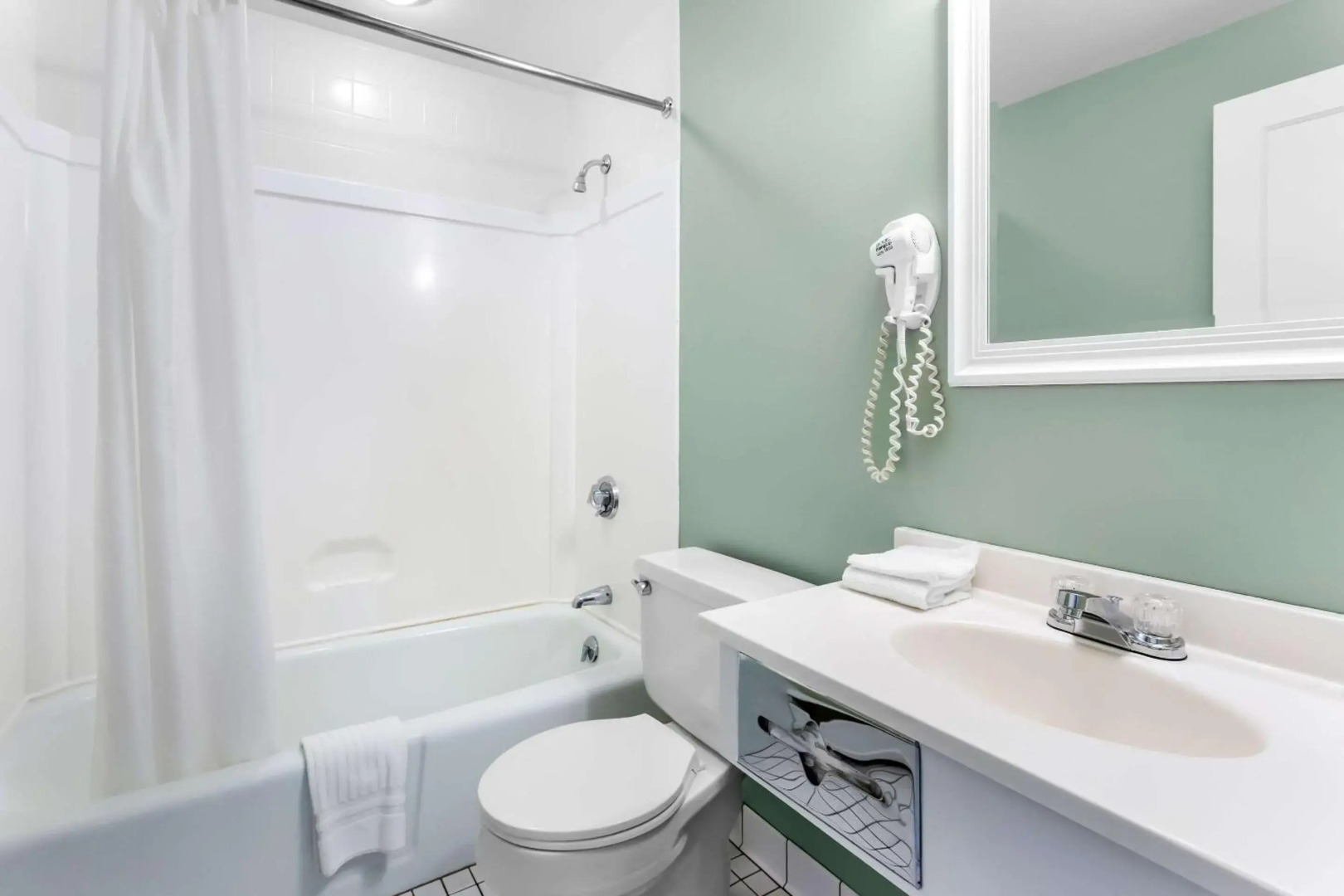 Rodeway Inn Gorham Riverside