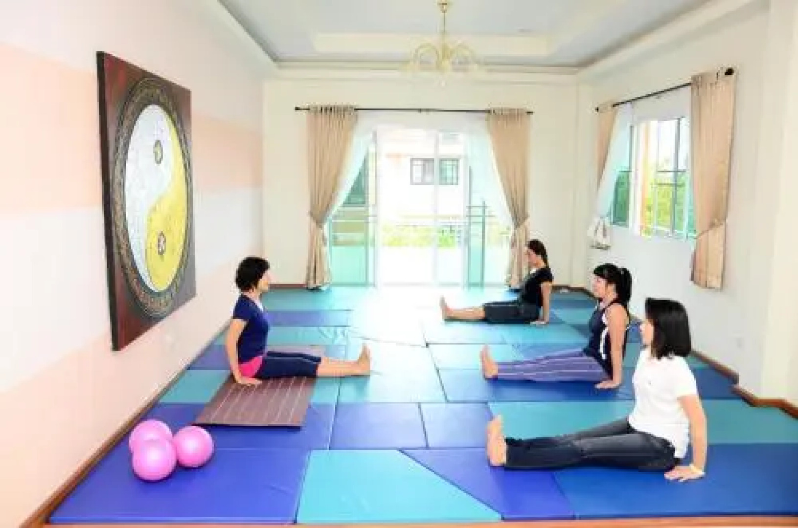 CheZleZkriZ : Simply Luxury Penthouse