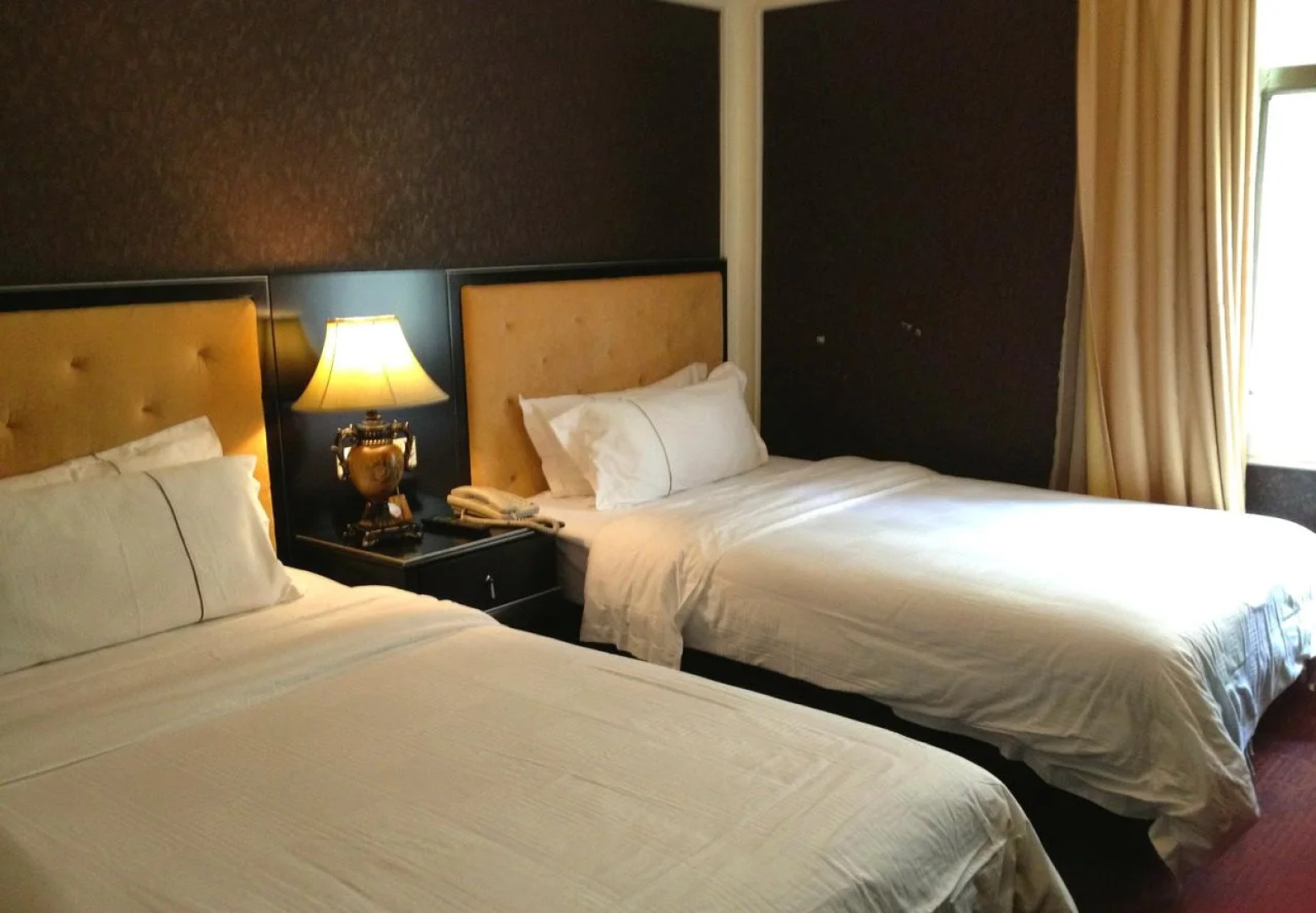 Manhattan Jinling Hotel