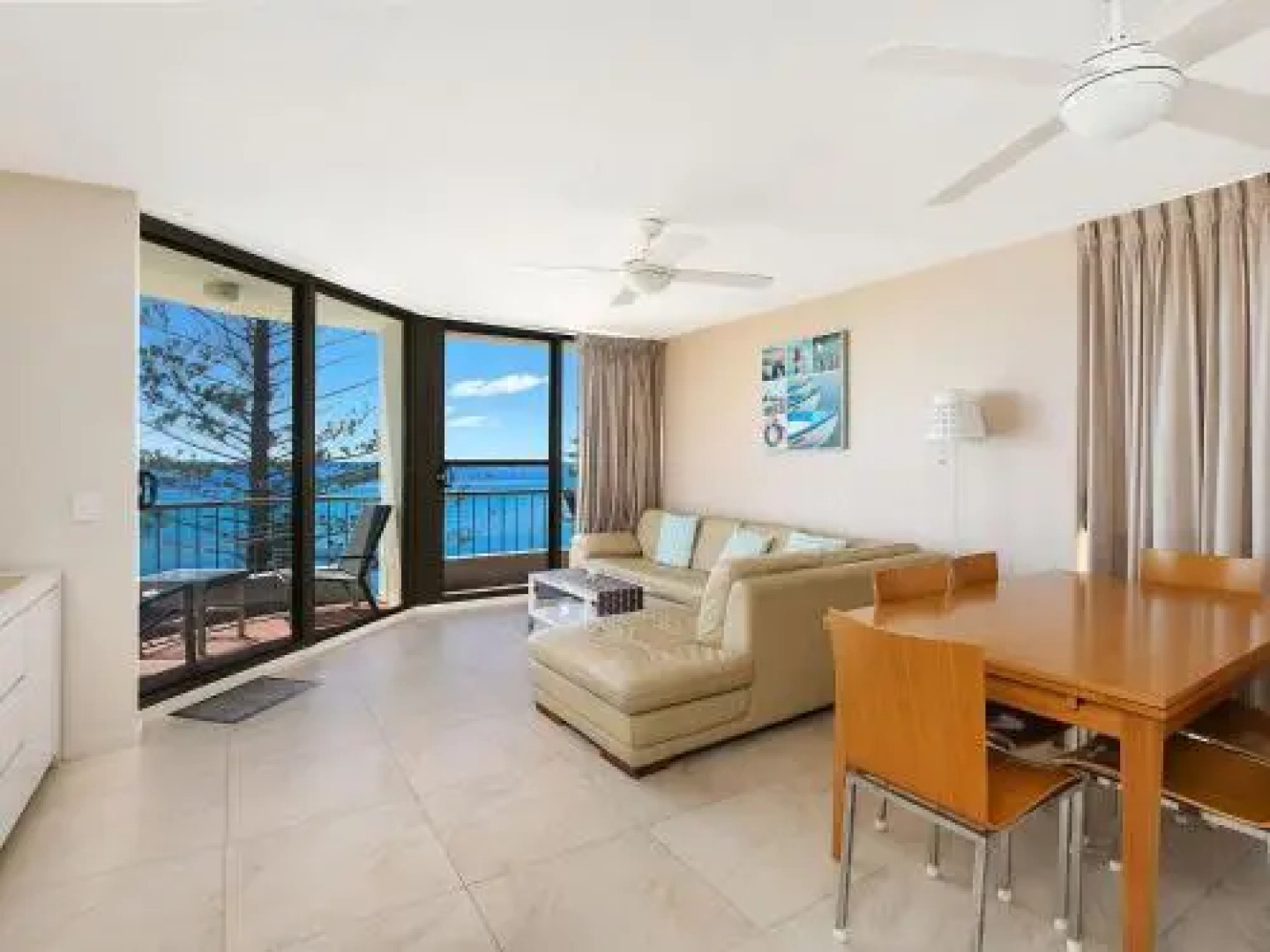 Eastbourne U6, 80 Esplanade. Golden Beach