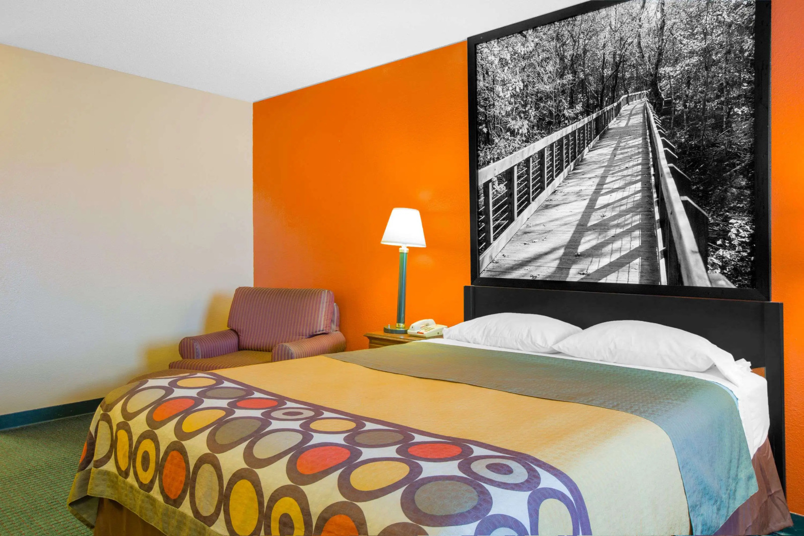 Super 8 by Wyndham Talladega AL