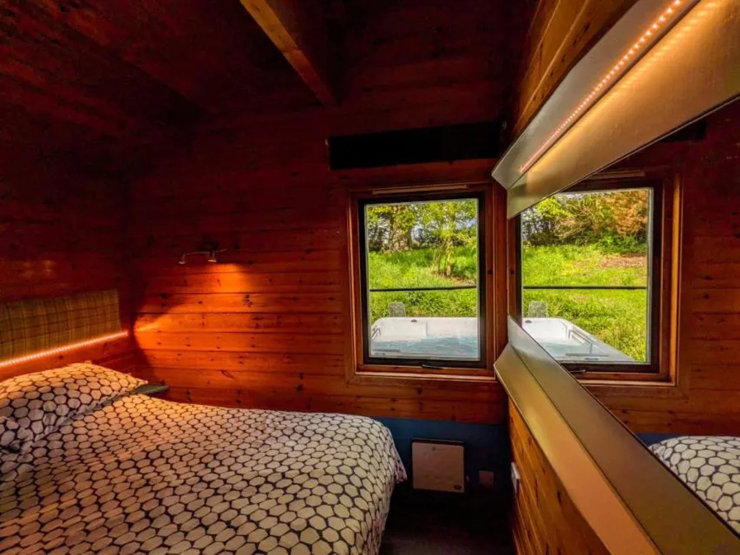 Avallon Lodges