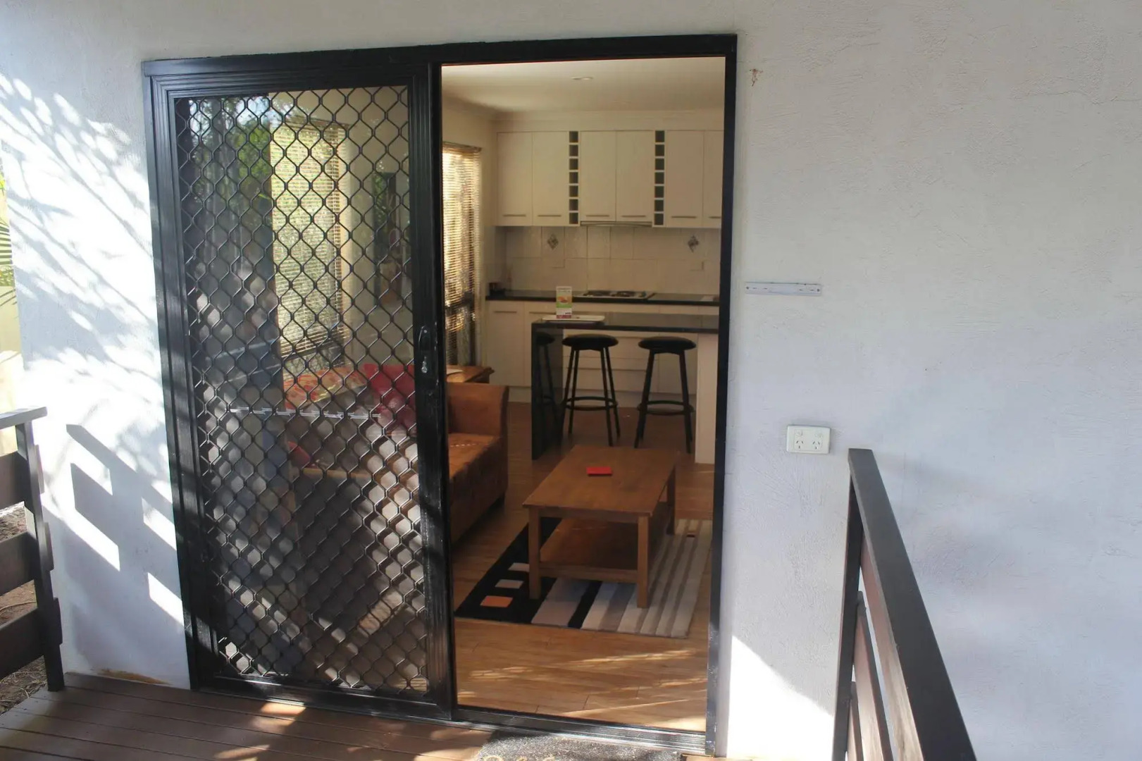 Emerald Motel Apartments