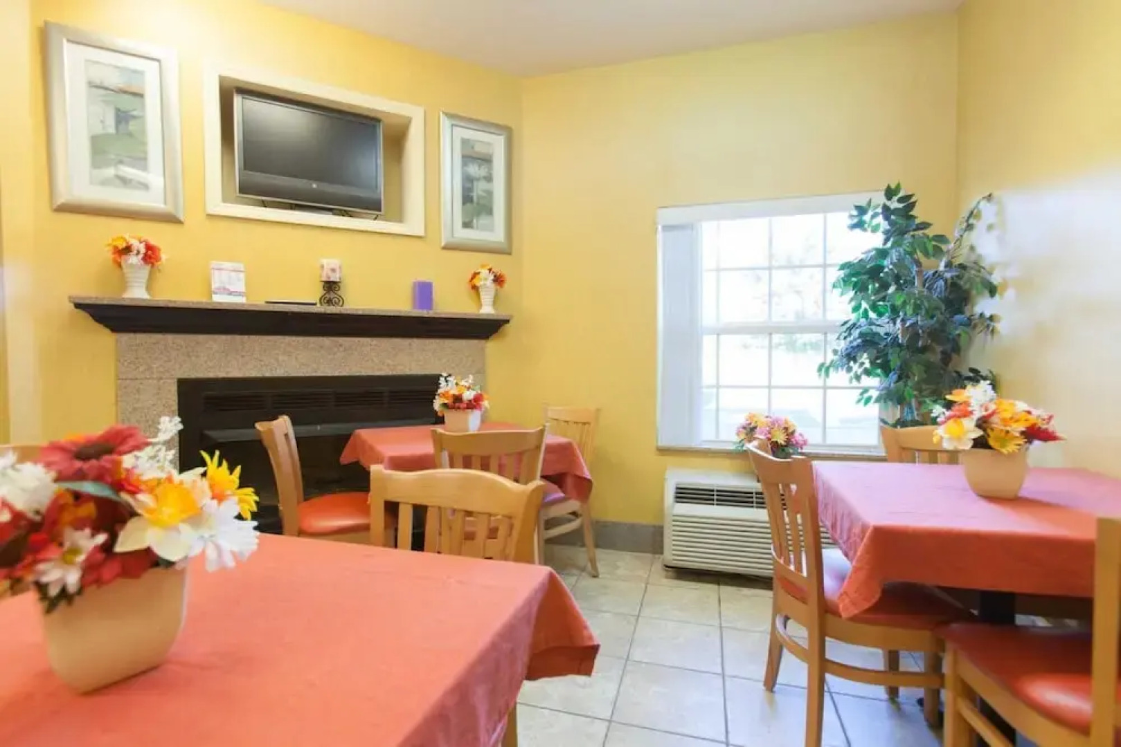 Home Town Inn Ringgold