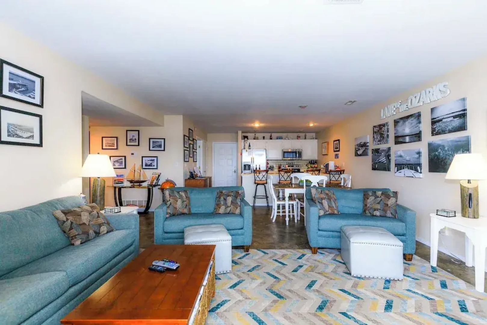 Pool Days & Water Fun Await: Lake Ozark Escape!