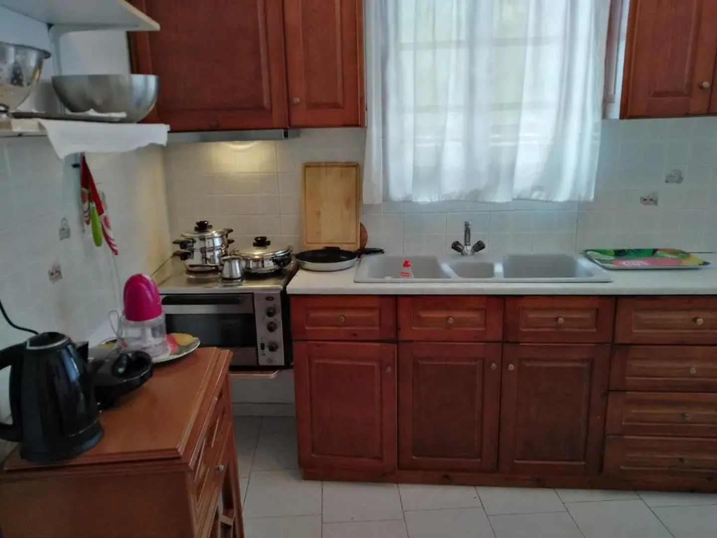 Kamari Beach guest house