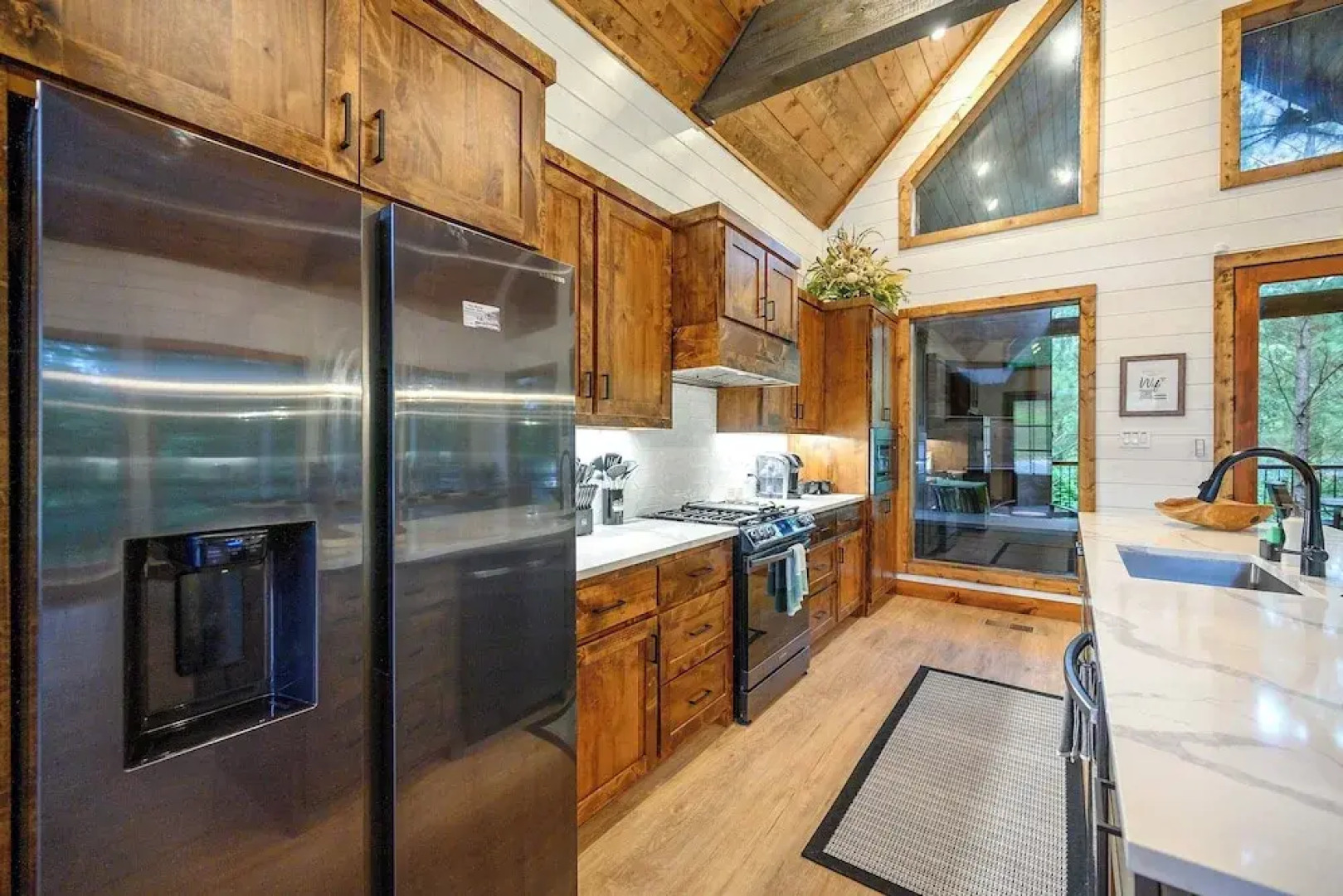 Broken Bow Home w/ Hot Tub, Game Room & EV Charger