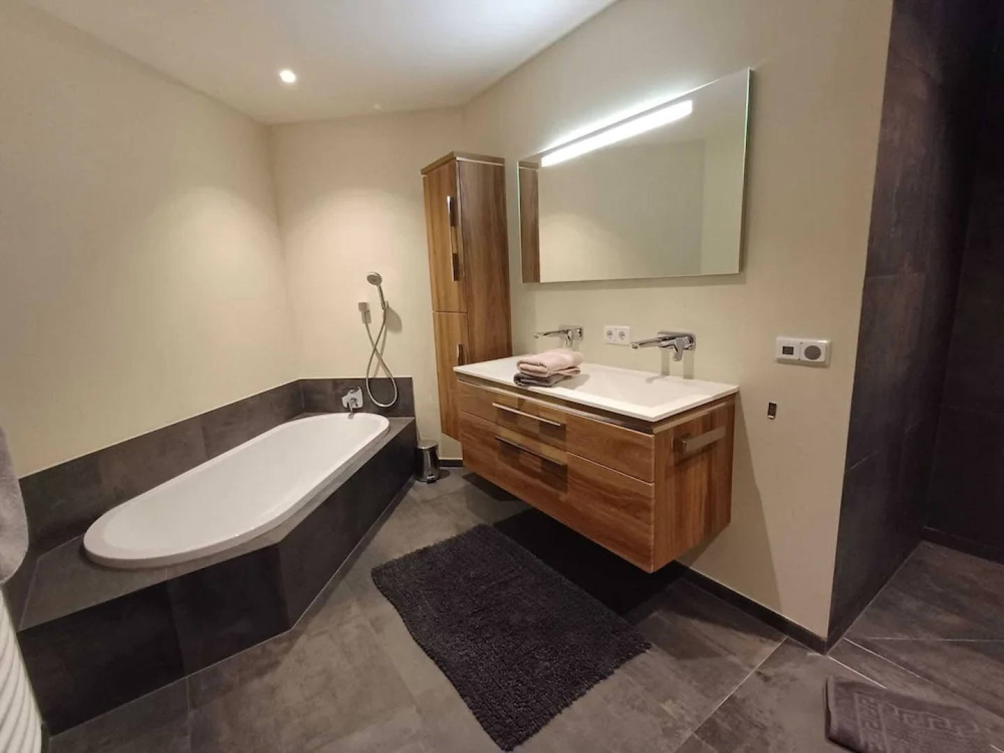 Cozy Apartment in Nature