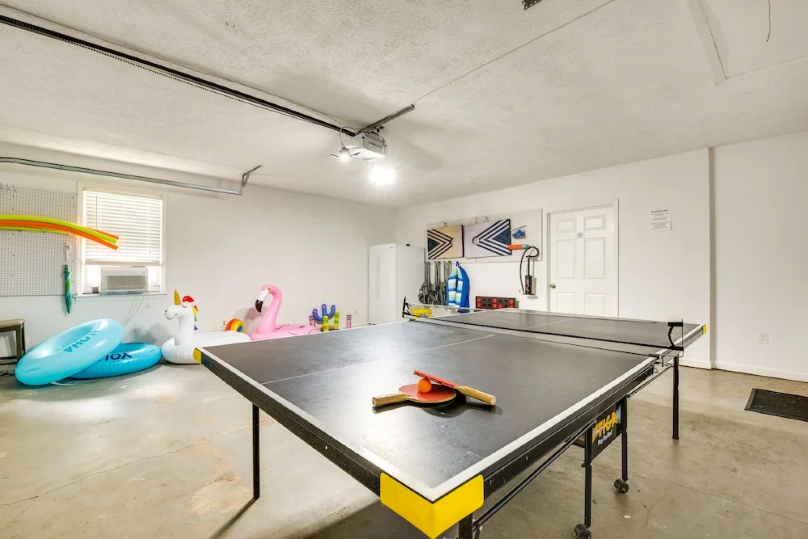 Acworth Oasis w/ Pool, Hot Tub & Fire Pit!