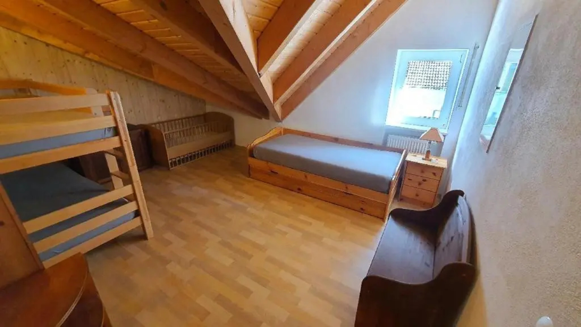 Cafe Altmühl, Ferienwohnungen Gästehaus Krimhilde direkt am Wasser