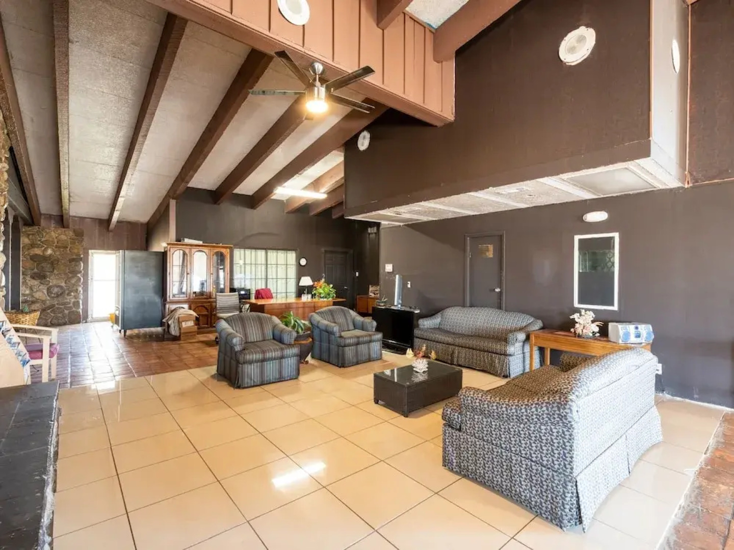 Hotel O Bay City, TX-35