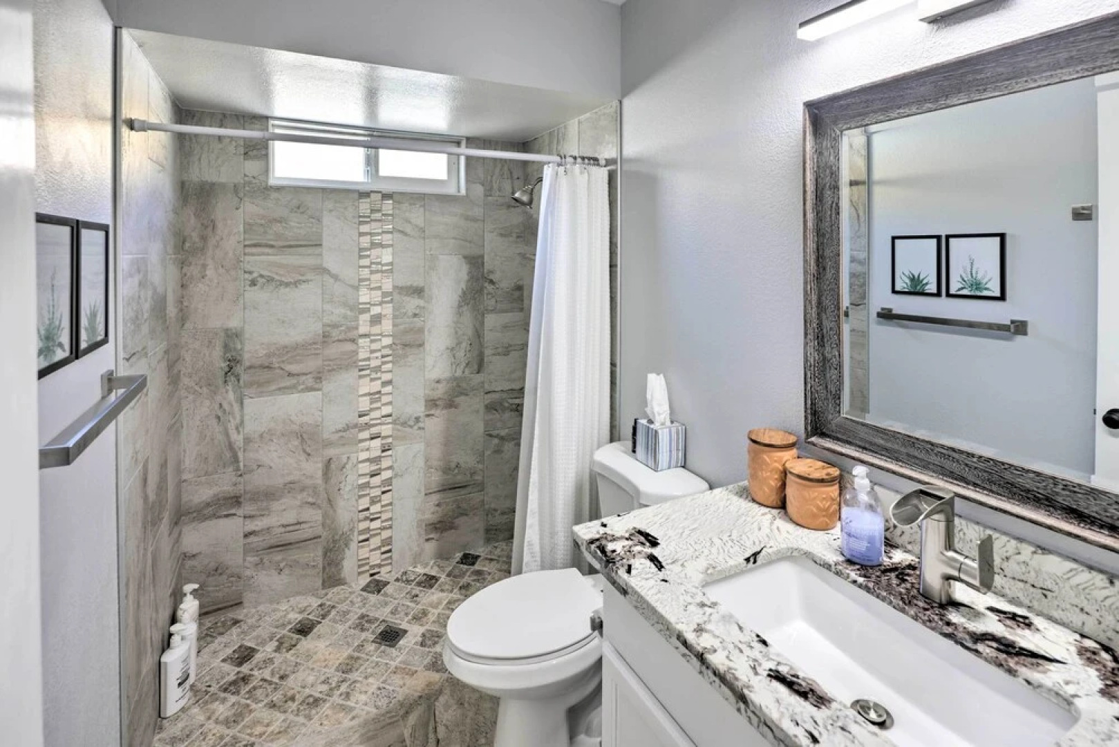 Heated Pool: Home ~ 5 Mi to Lake Havasu!