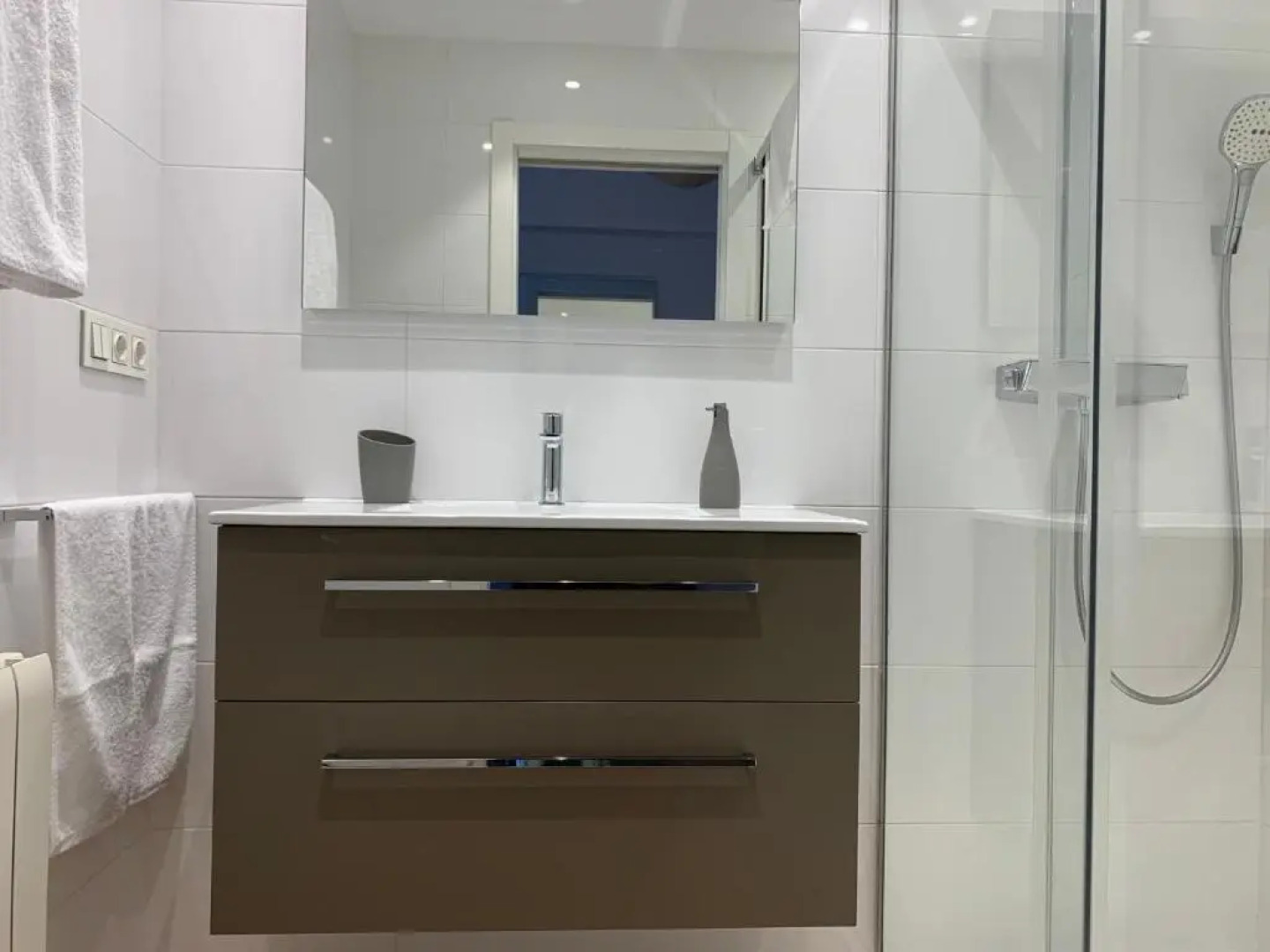 Residencial Sanz-Enea a 100m de la playa