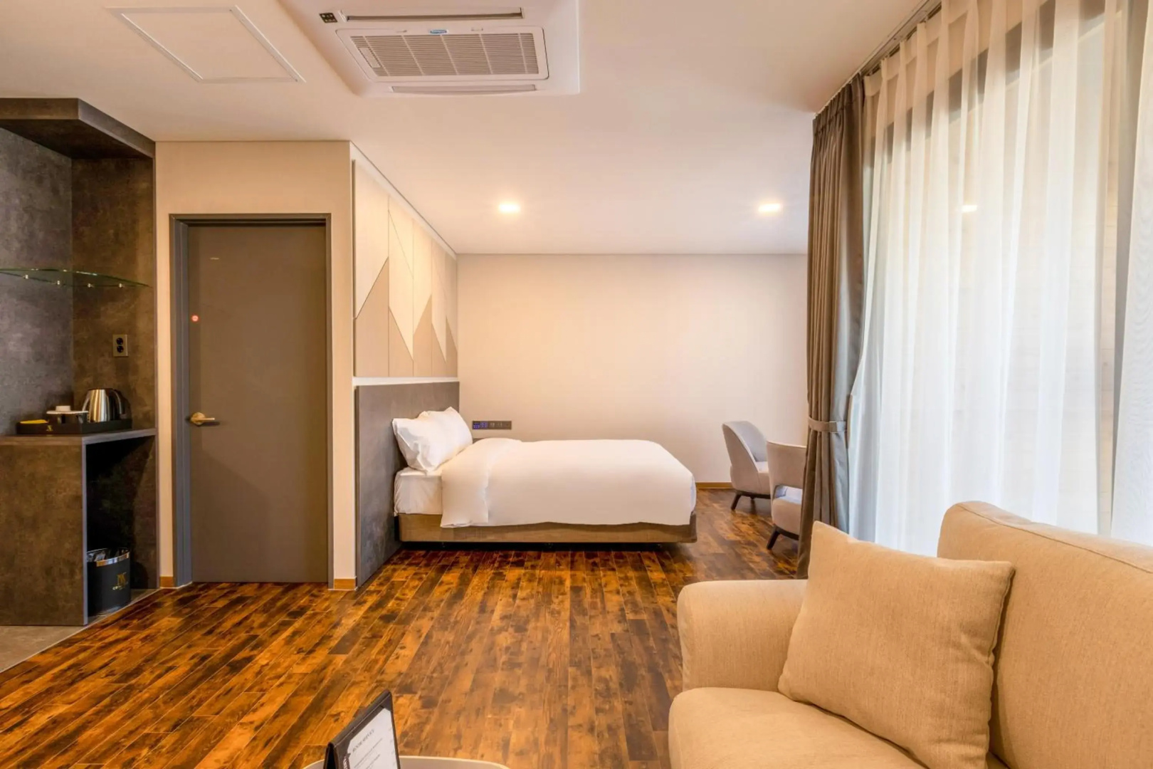 Urbanest Hotel