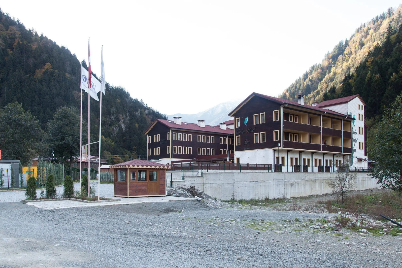 Flora Uzungol Resort Hotel