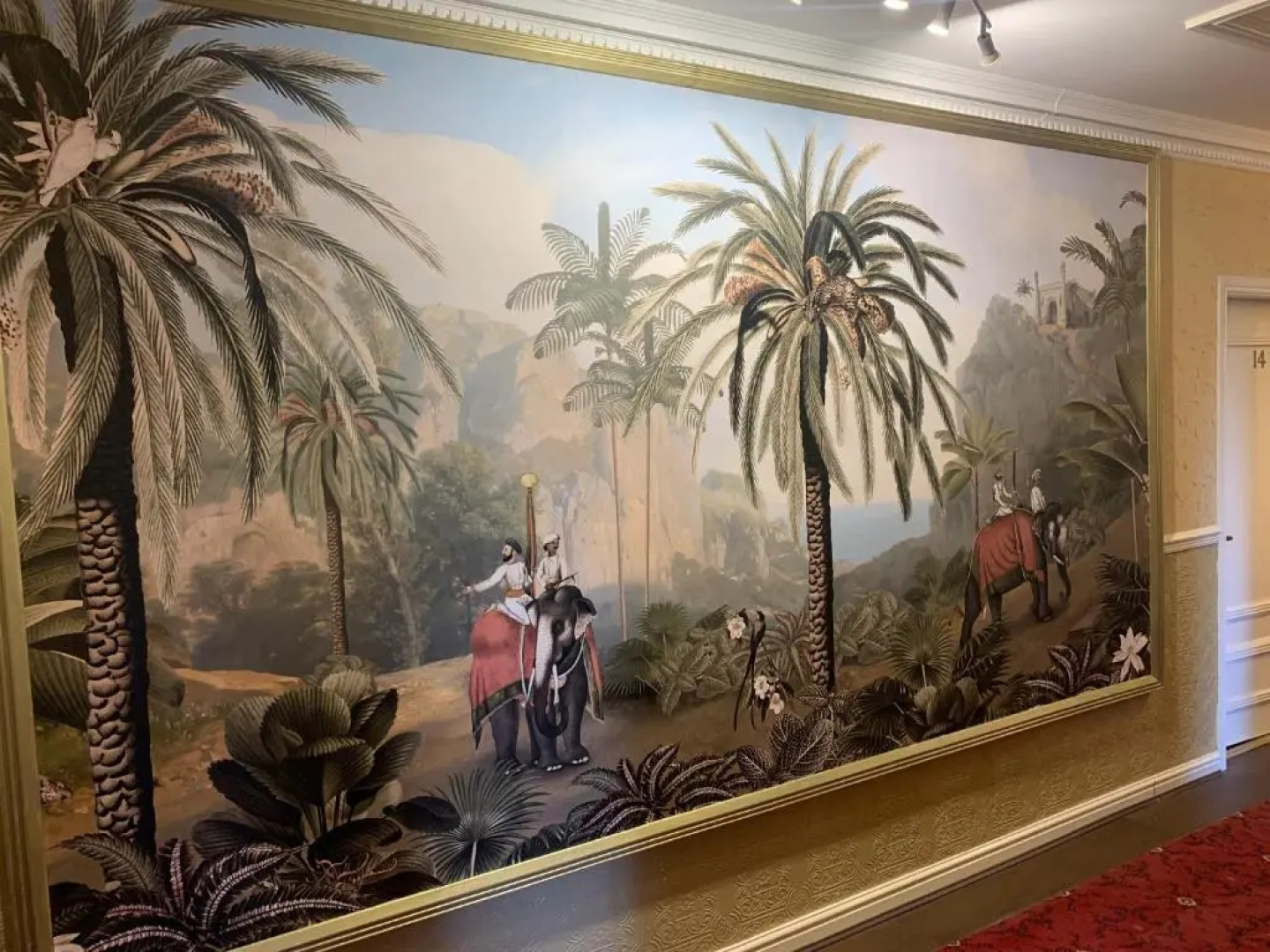 Beech Mount Hotel - Free Parking