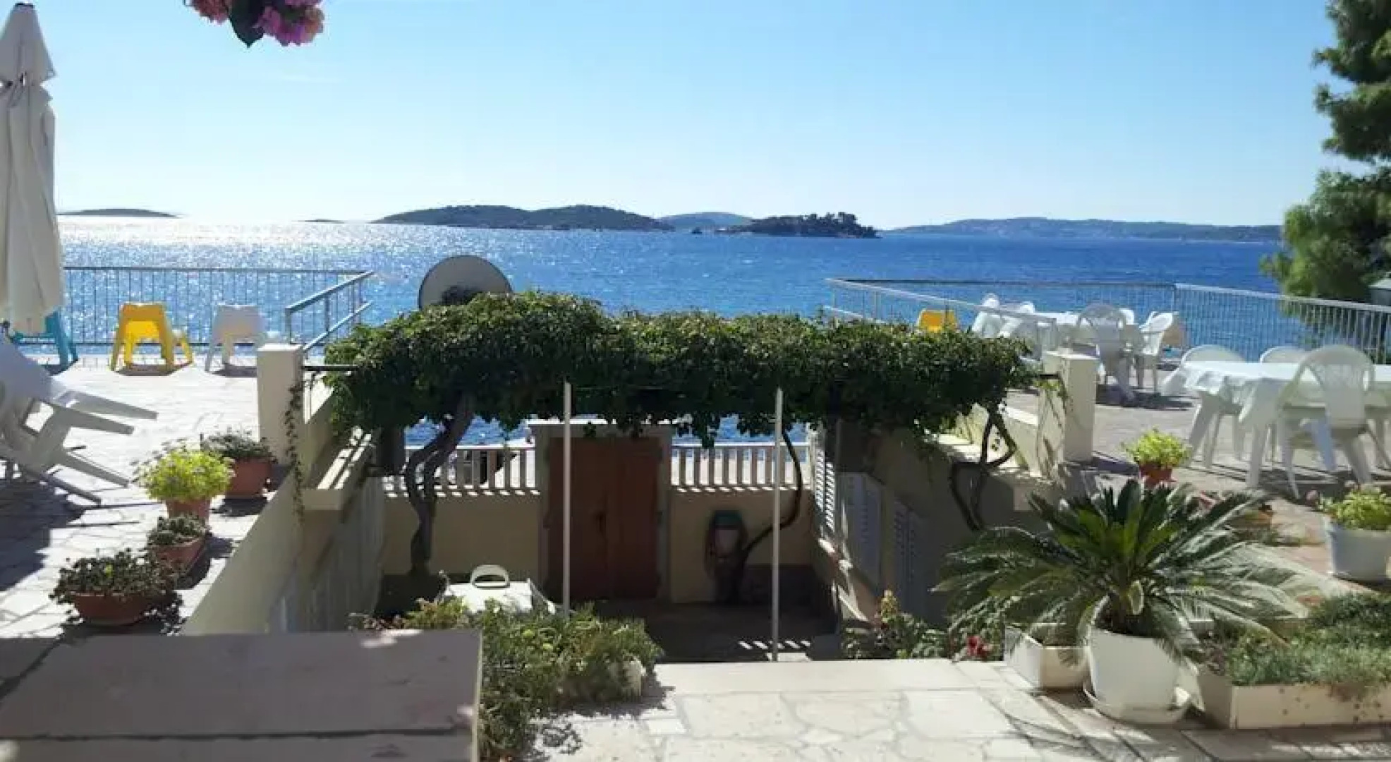 Apartments Villa Orebic