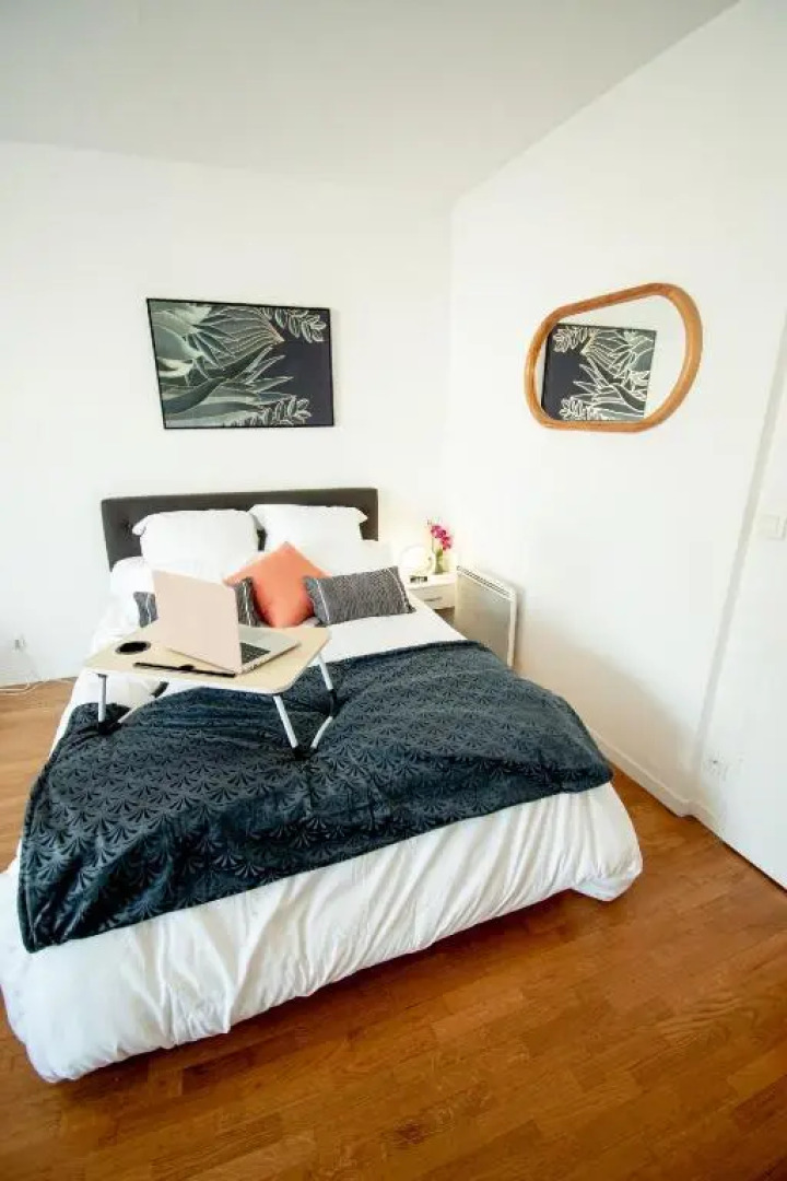 Appartement chic avec parking gratuit à Paris