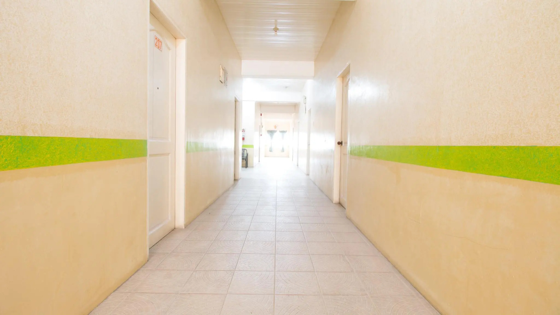 RedDoorz @ Praferosa Resort Hotel Calamba