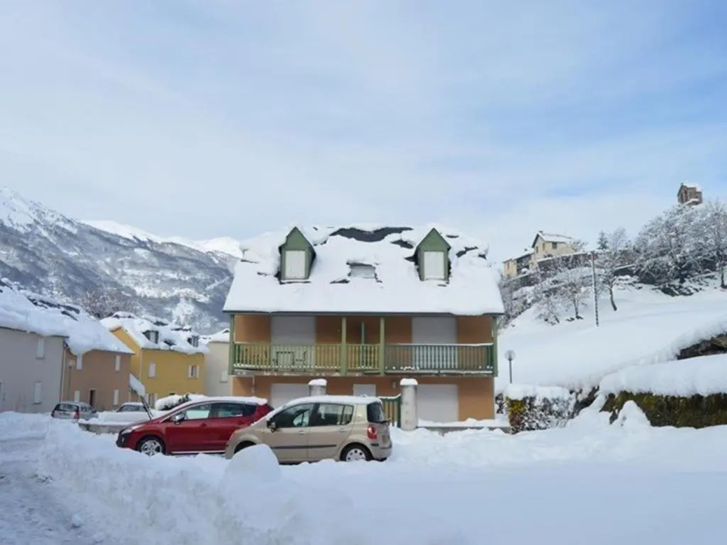 Appartement Esquièze-Sère, 2 pièces, 4 personnes - FR-1-402-23