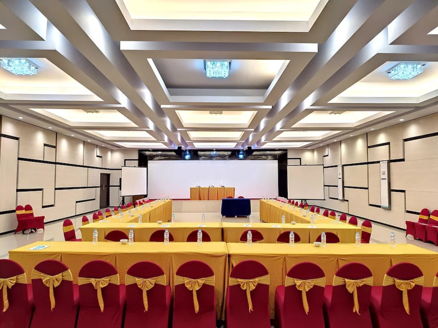 Sahid Azizah Syariah Hotel & Convention