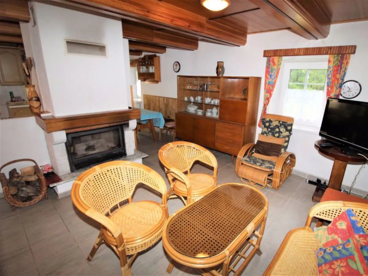 HOUSE POLžOV MOKRY LOM