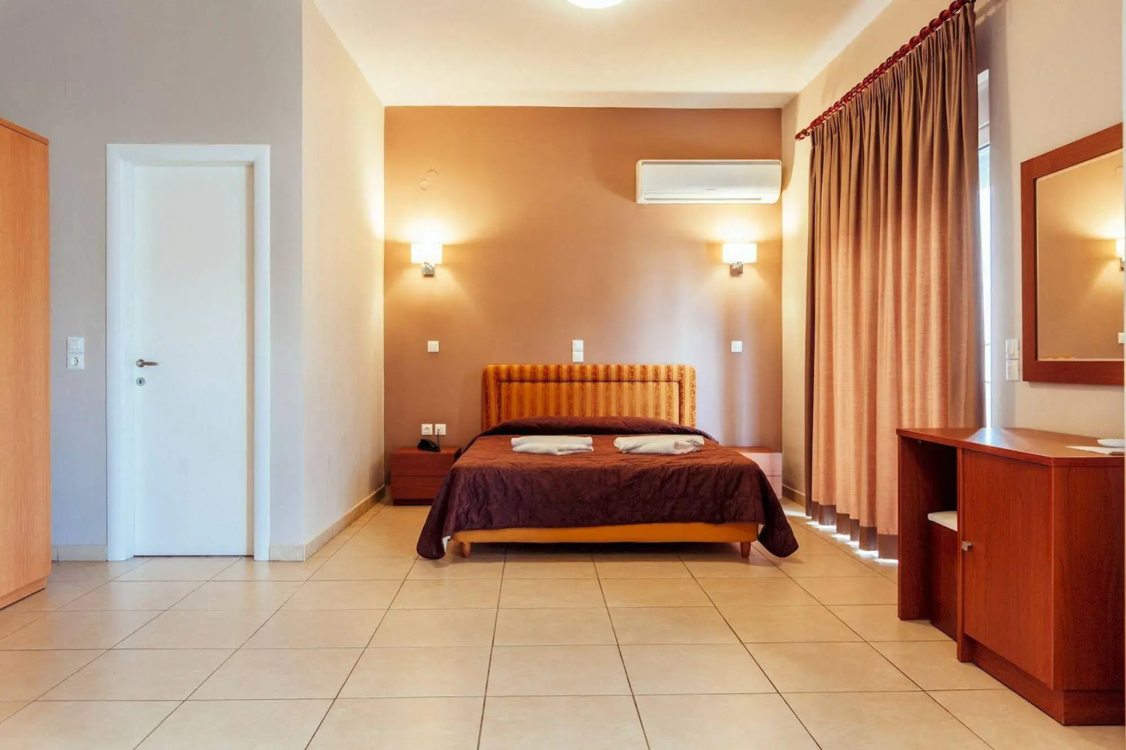 Hotel Apanema Vivari