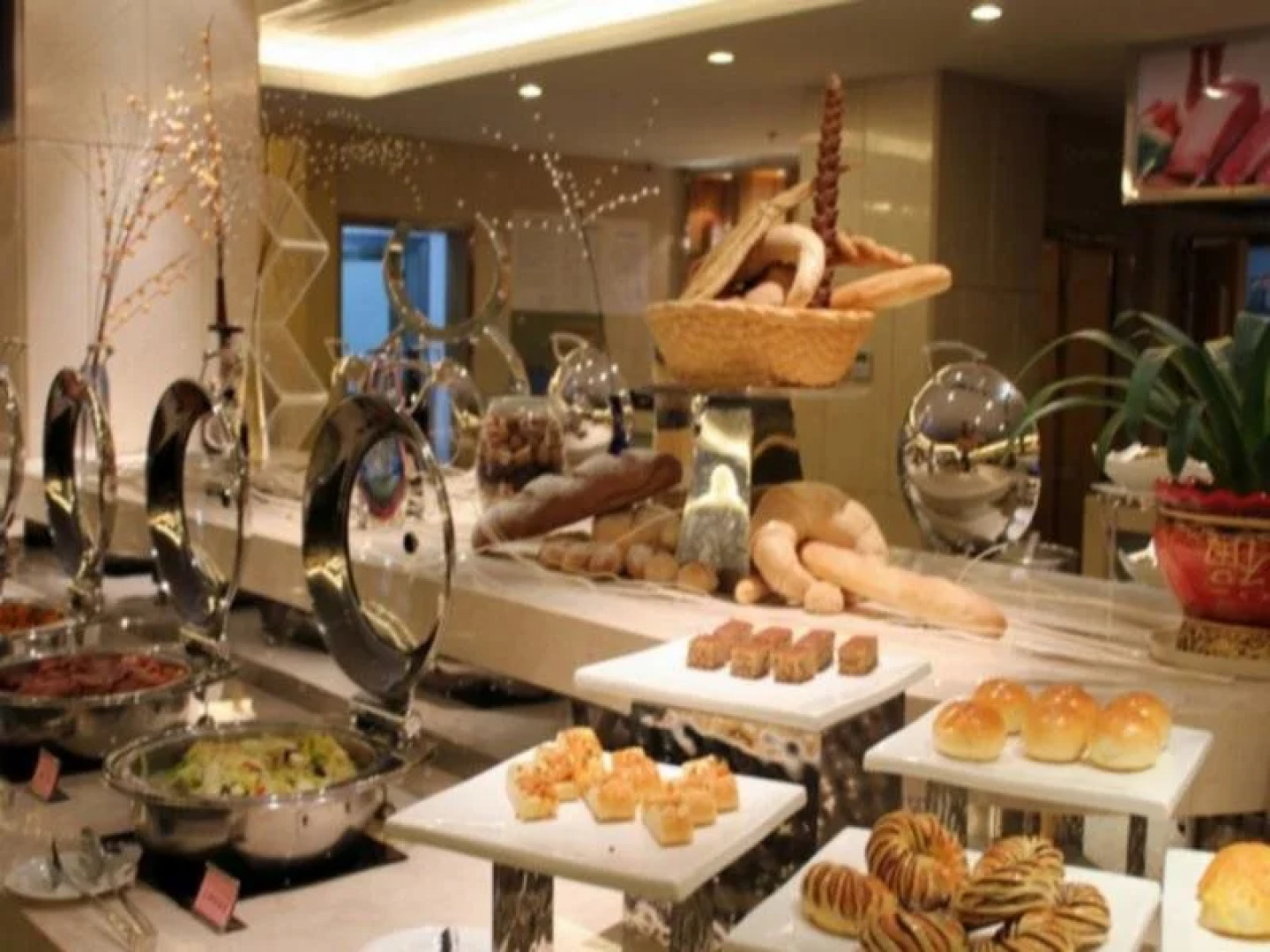 New Cozy Harbour Hotel