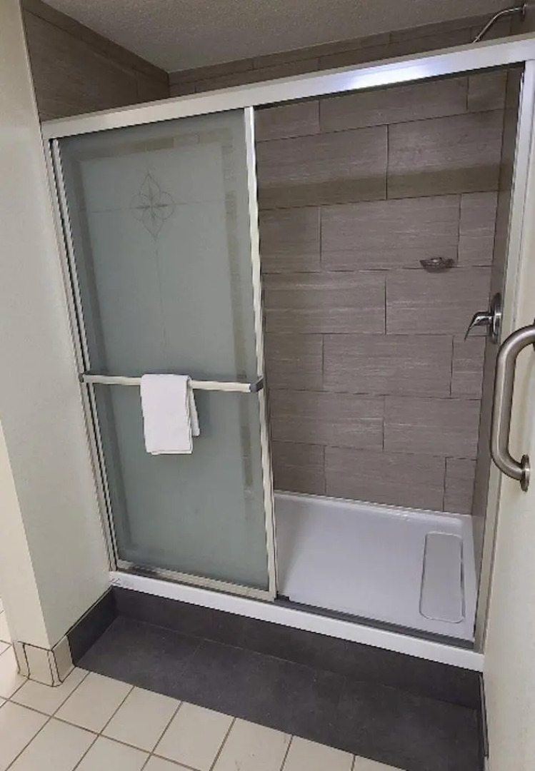 Red Roof Inn & Suites Cornelius – Lake Norman