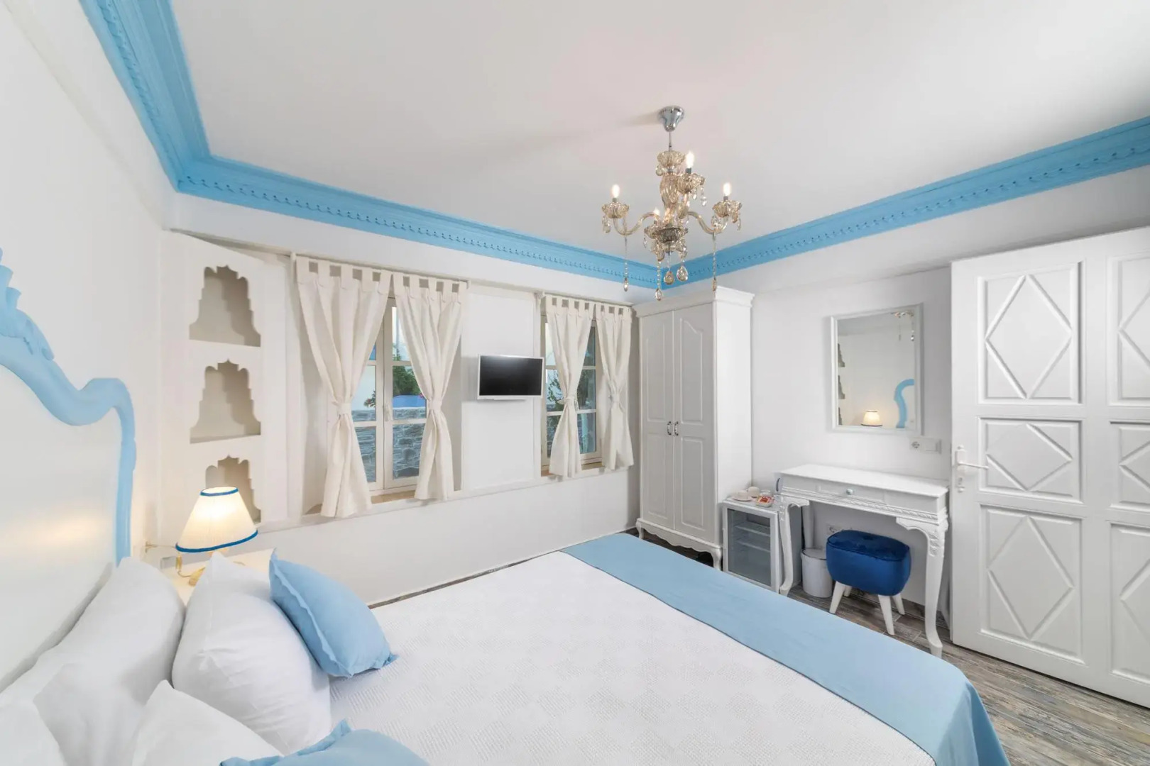 Otel Mavi Beyaz Datça