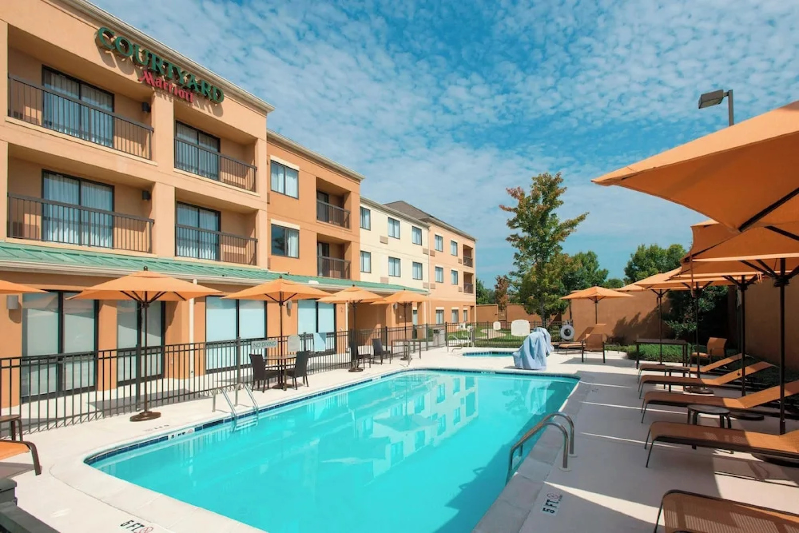 Courtyard Montgomery Prattville