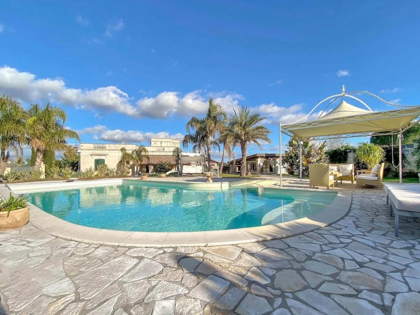 2702 Villa Nicrys by Perle di Puglia