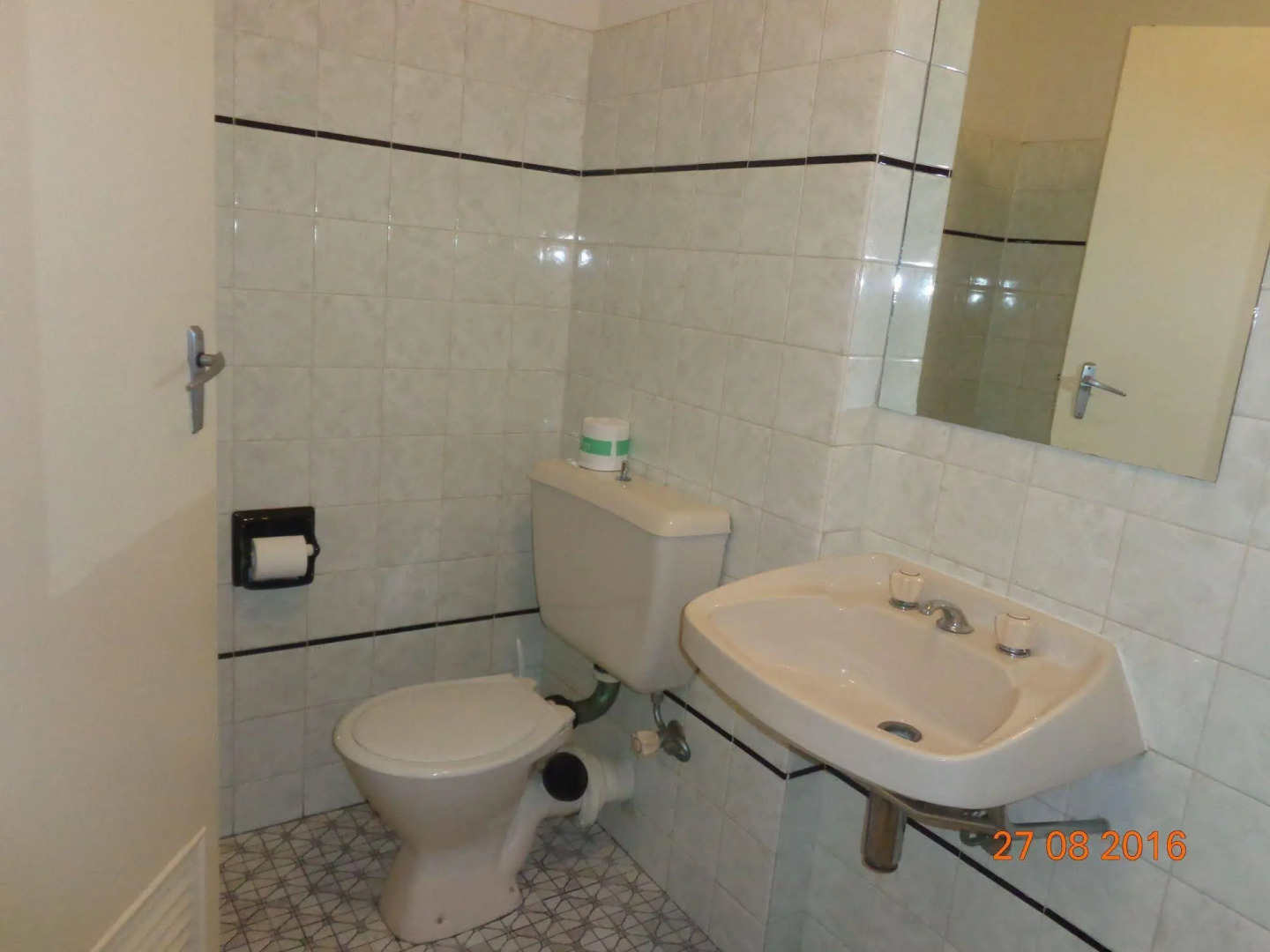 Adelaide Motel & Backpackers