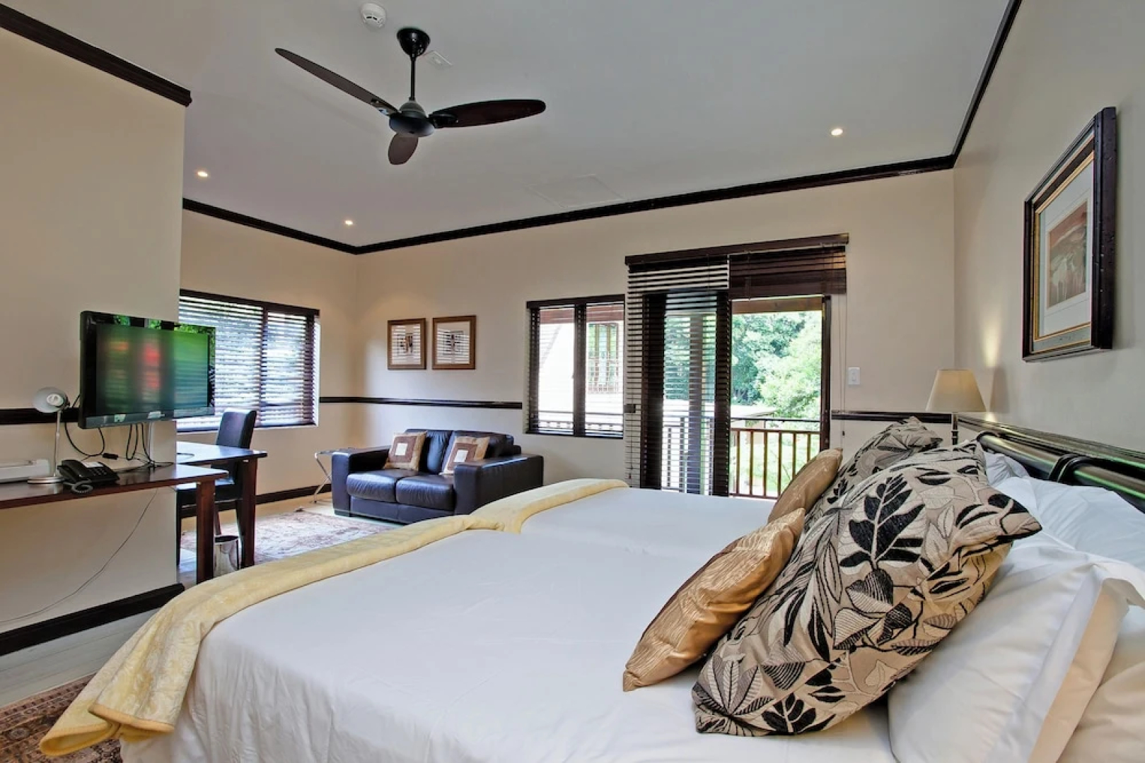 NO66 Sandton Lodge