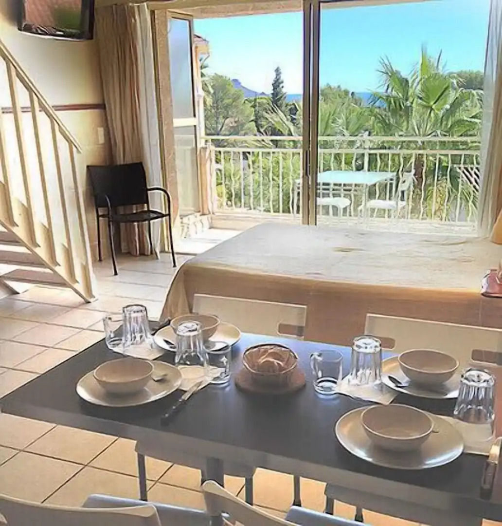 Hôtel et Studios Les Amandiers