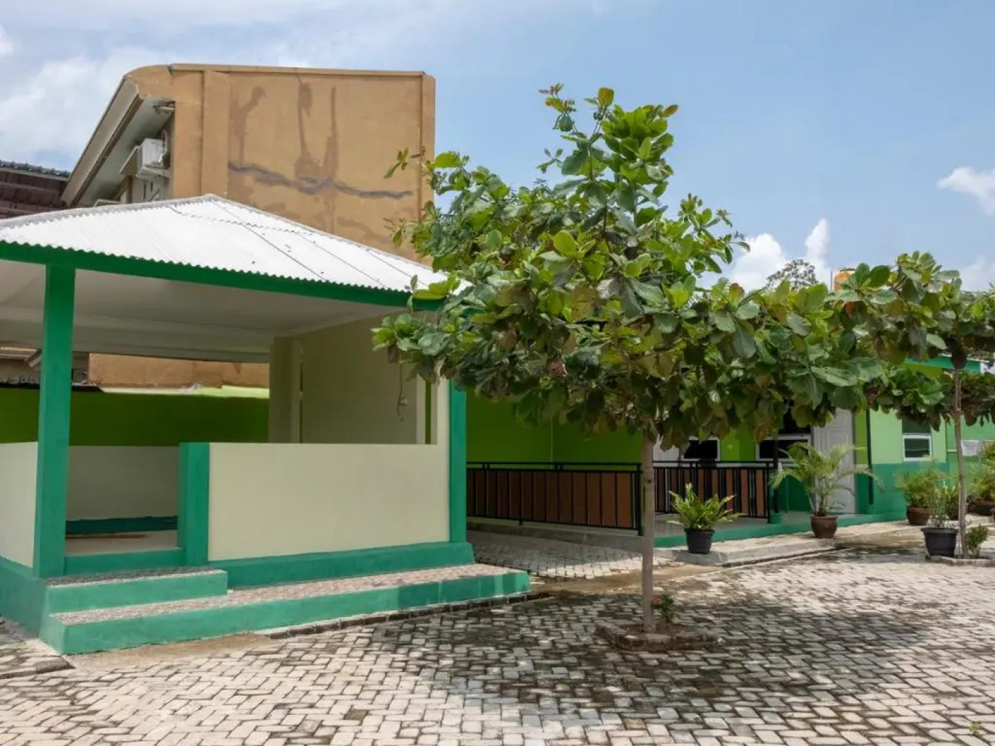 OYO 3115 Branti Raya Guest House