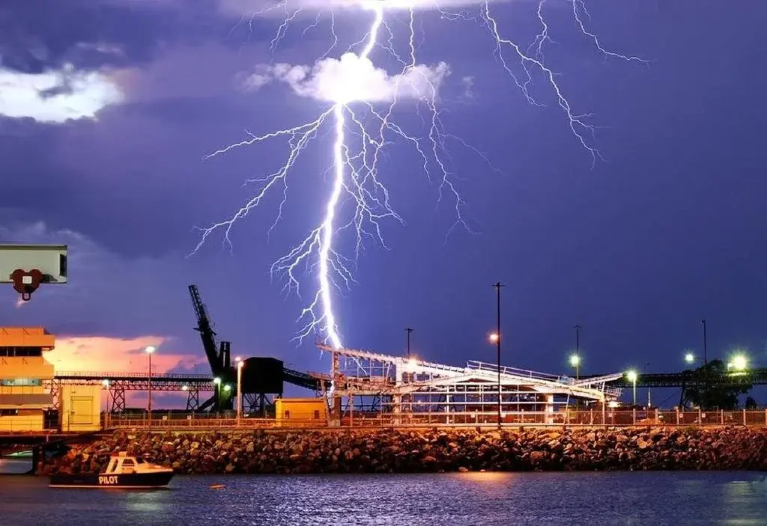 Wharf Escape Holiday Apartments